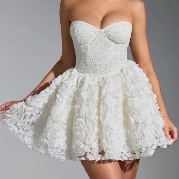 SOLD - Picture 4 of 4